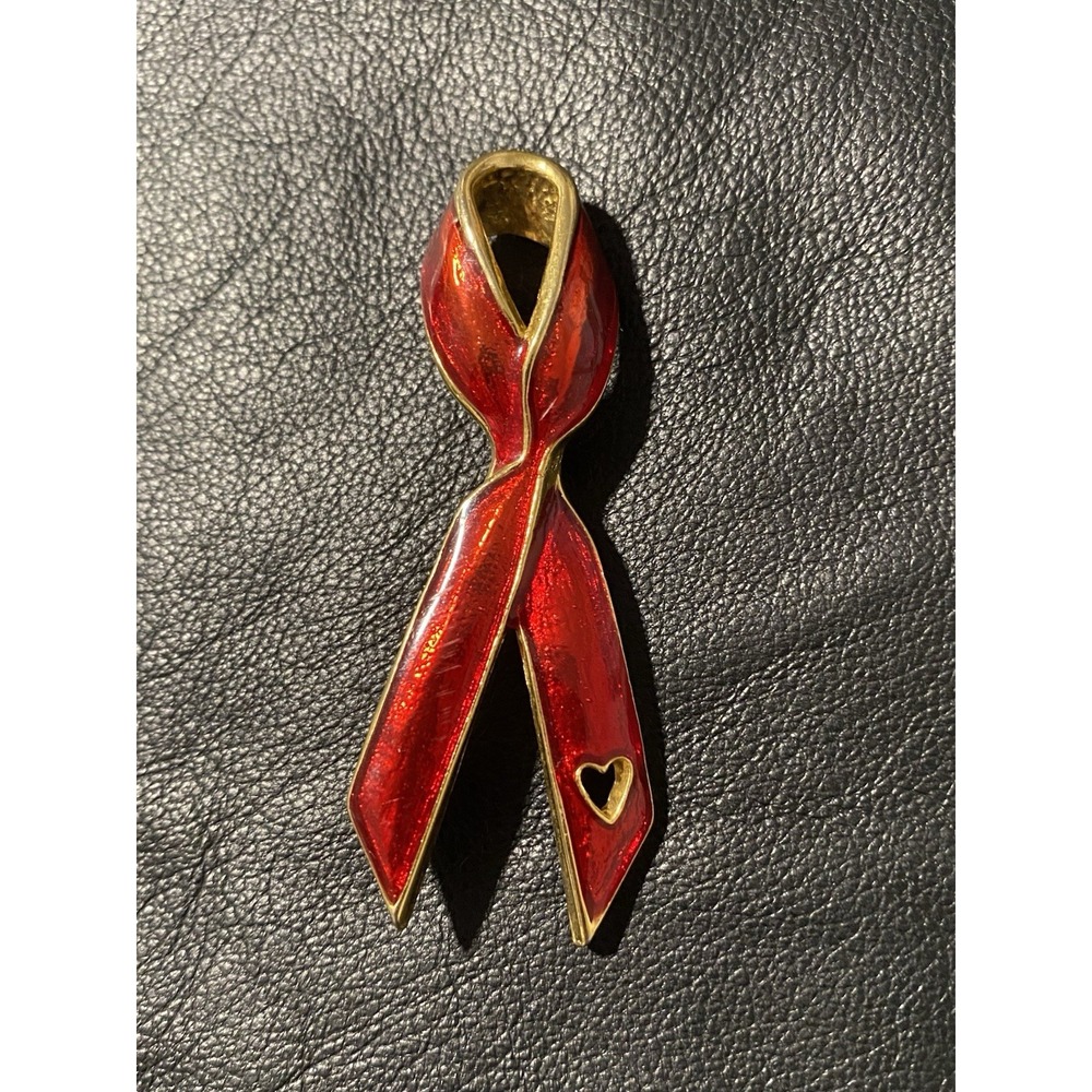VNT 1992 Signed GiGi Accessories Candy Red Enamel Ribbon Heart Perforated Brooch